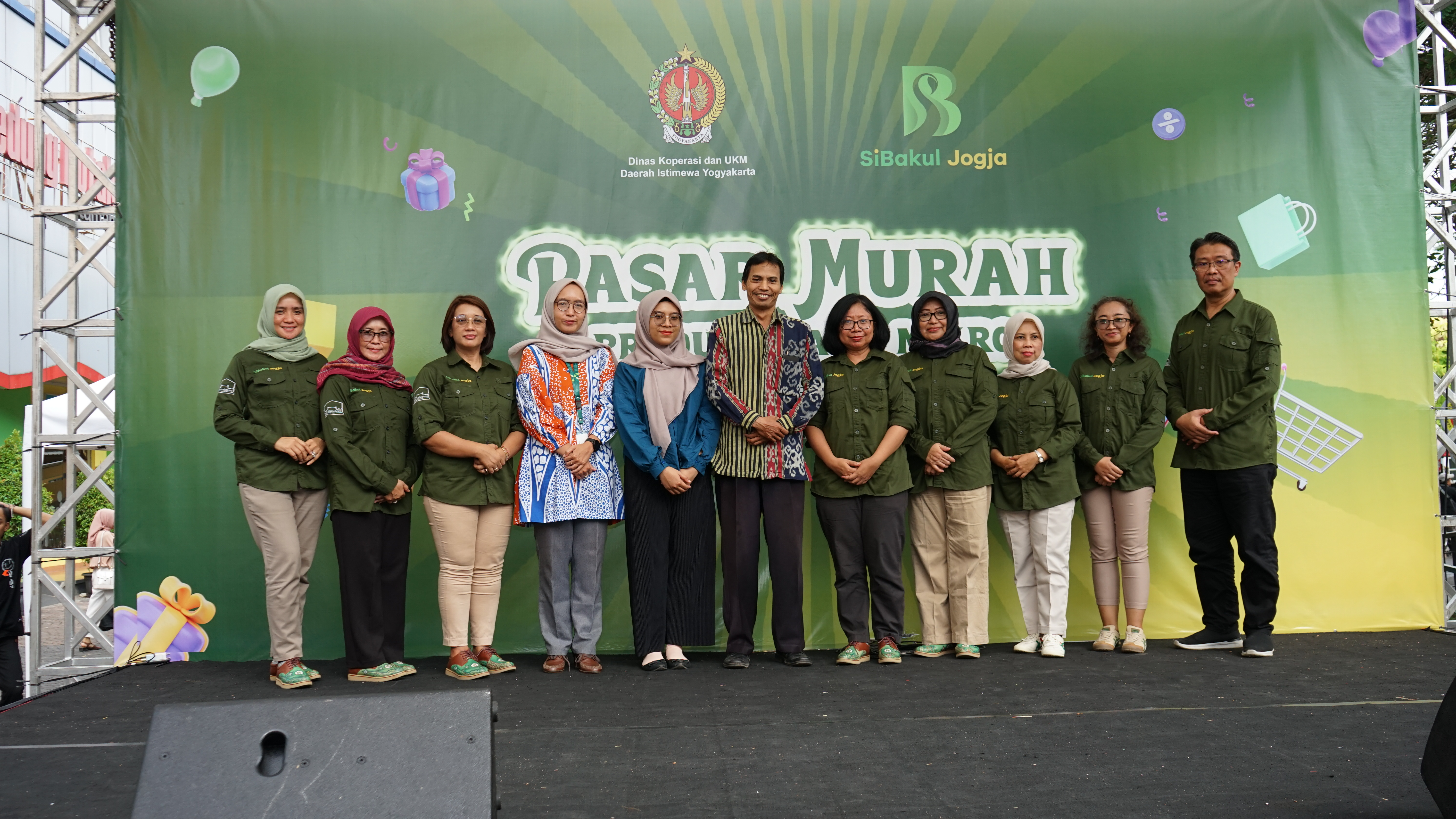 Dinas Koperasi dan UKM Daerah Istimewa Yogyakarta Gelar Pasar Murah Produk Usaha Mikro Bentuk Kolaborasi Bersama Mahasiswa Magang dan Studi Independen Bersertifikat Batch 5